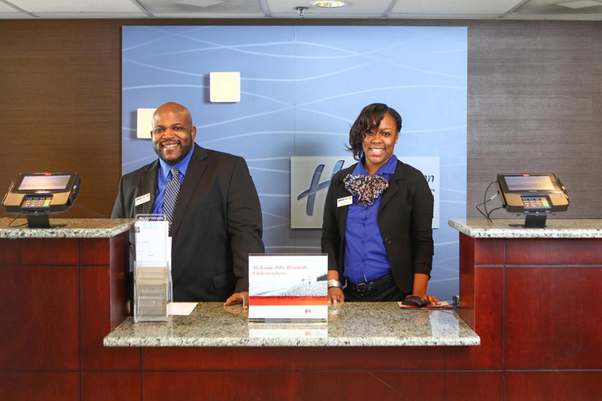 Holiday Inn Express Hotel & Suites - Atlanta/Emory University Area By Ihg Декейтер Экстерьер фото